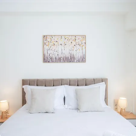 Plaka Apartment *